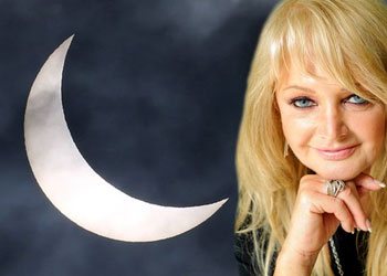 Bonnie Tyler had LASIK Surgery